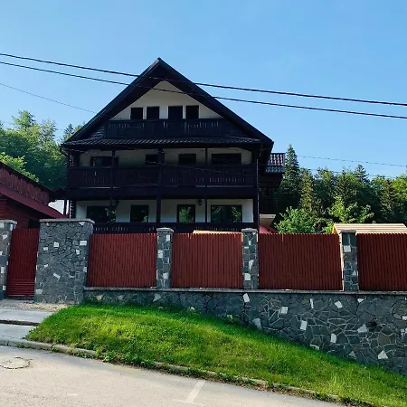 Casa De Sub Munte-3